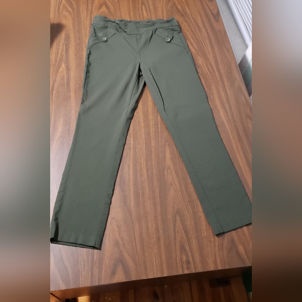 Green Pants, Joe Benbasset, Large